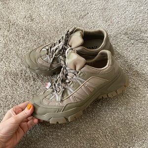 Zara sneakers 38.5 size